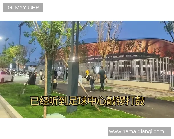 用足球明星的魅力装点你的生活墙面，打造属于你的运动梦想空间